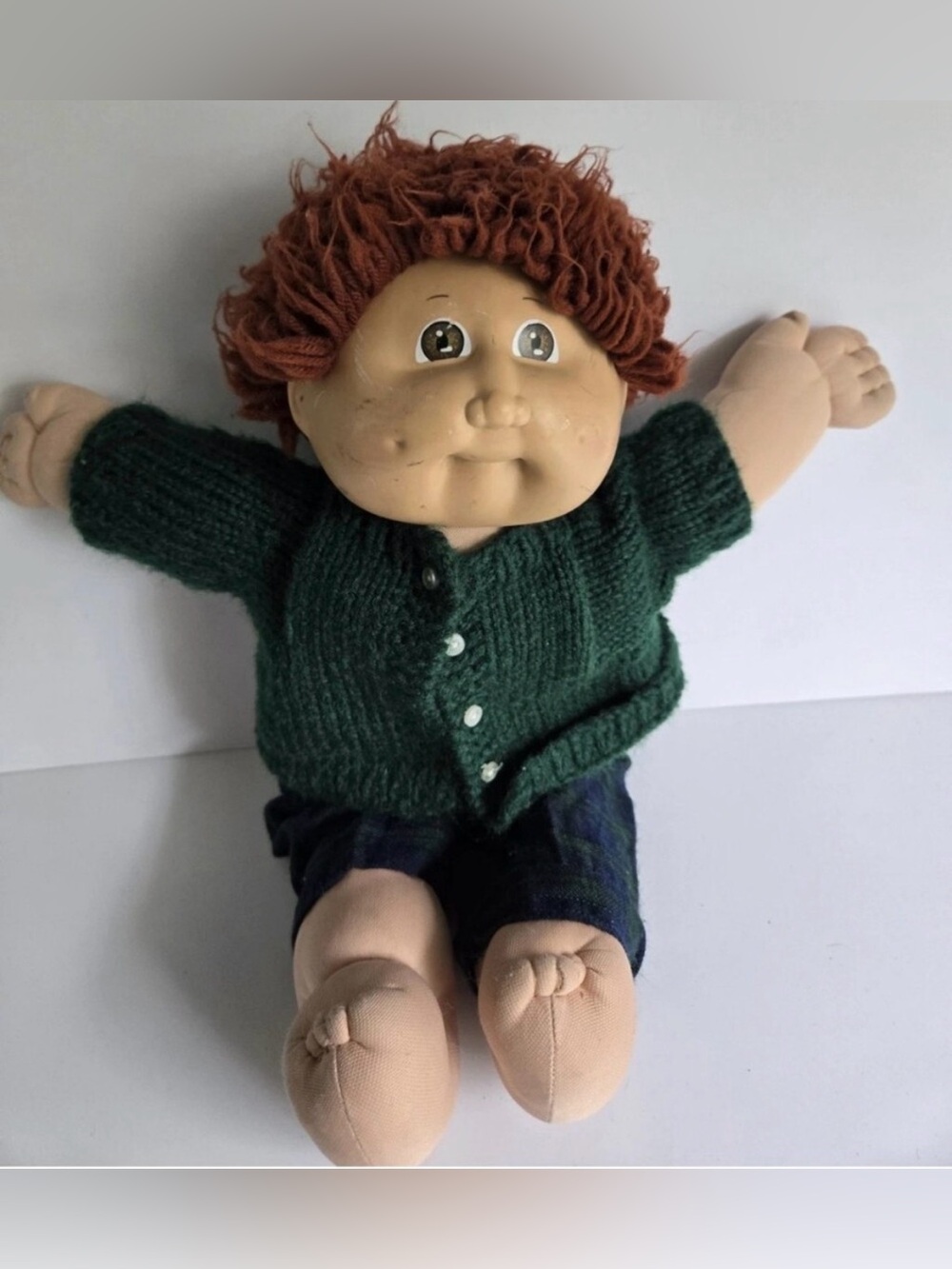 CABBAGE PATCH KIDS - VINTAGE 80’S DOLL - SHORT BROWN WOOL HAIR